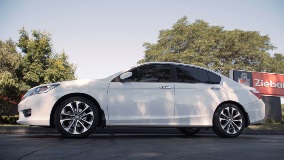 Window Tinting Explained: Benefits, Types, and How to Choose the Right Tint for Your Vehicle