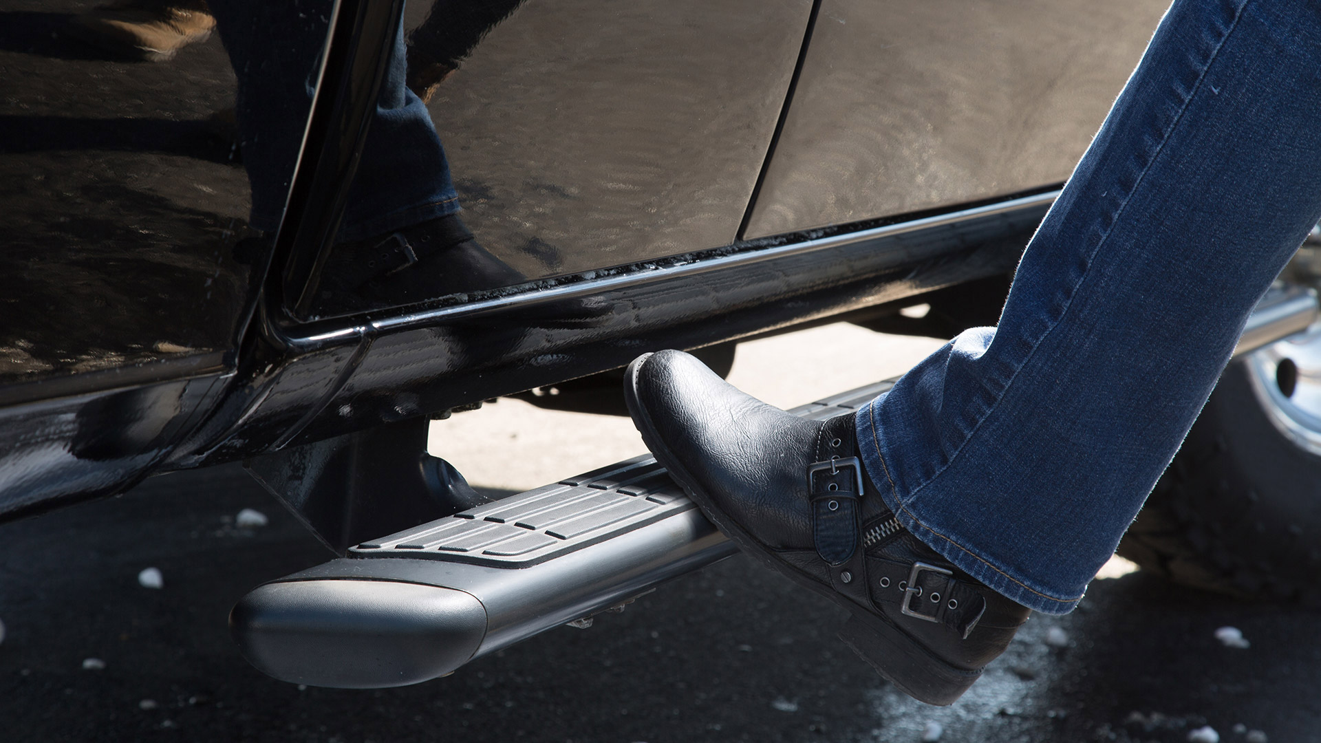 Side Steps/Running Boards/ Step Bars 16